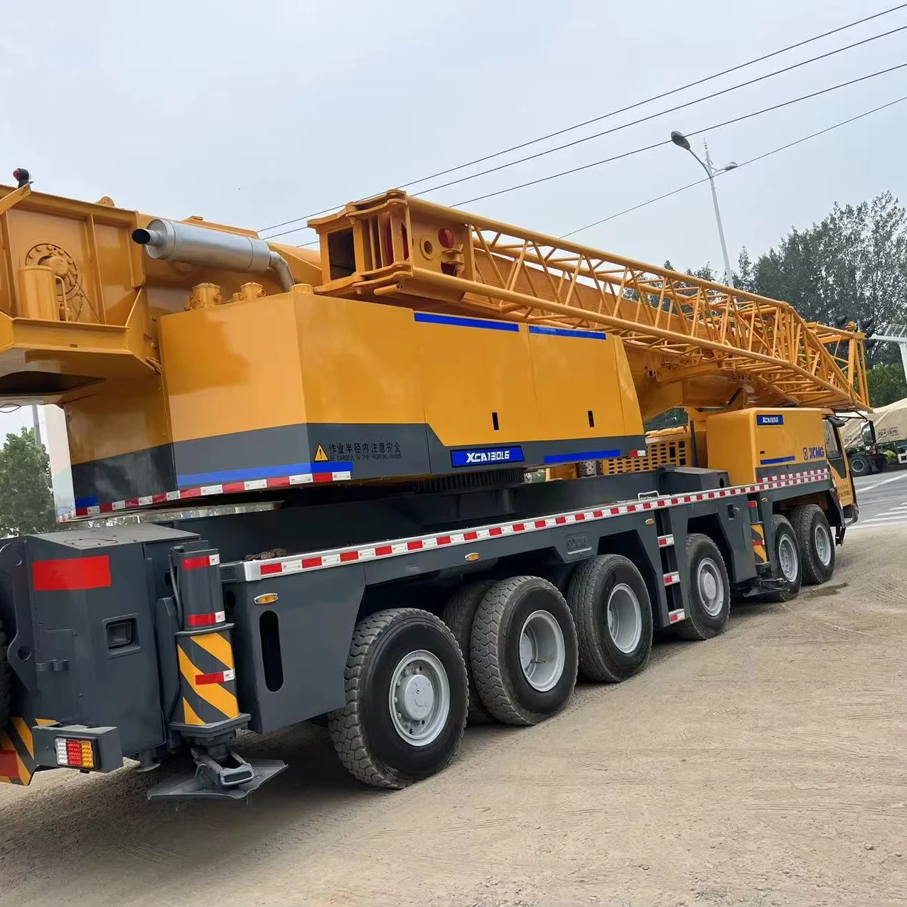 130 Ton XCA130 Hydraulic Truck Crane QY130K With High Performance for Sale