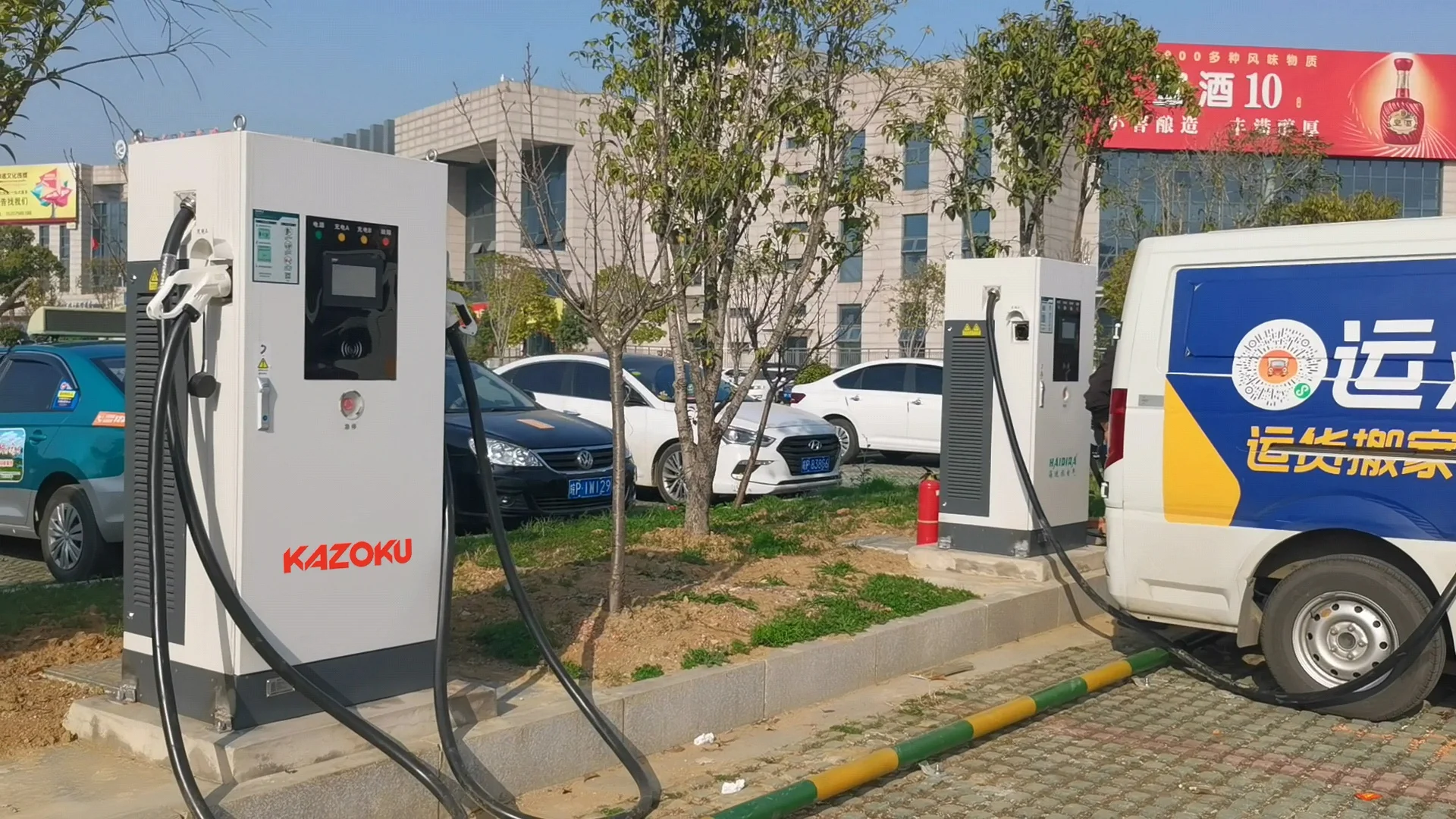 Разъем постоянного тока 40 кВтч 2 порта зарядки EV зарядное устройство 80 А кВт индивидуальная зарядная куча длиной 5 м для зарядной станции электромобиля