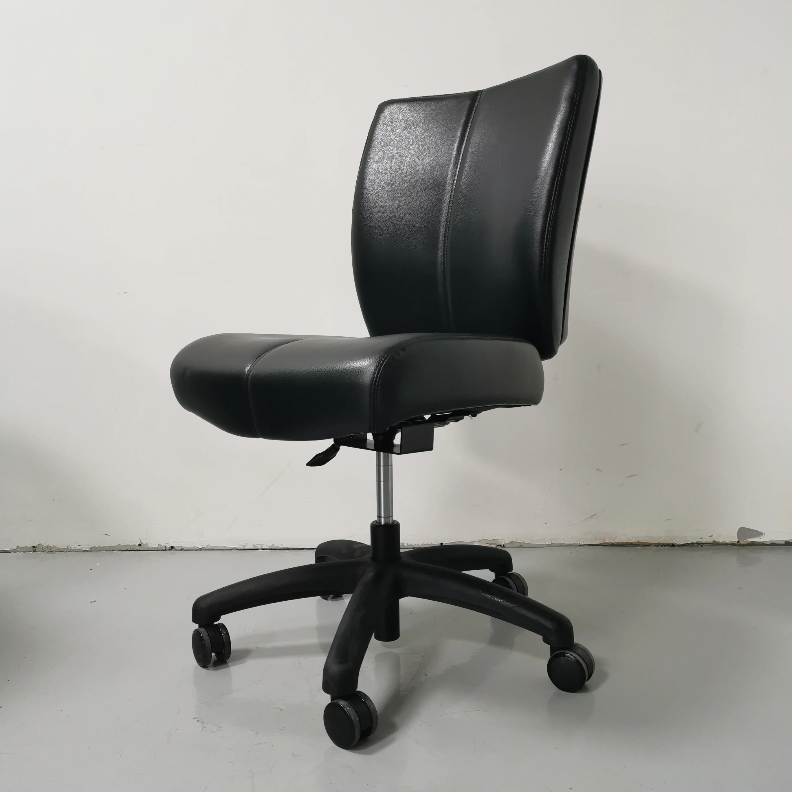 Hot Selling Stainless Steel Leather Poker Chairs Casino Style Chairs Modern Used Casino Chairs