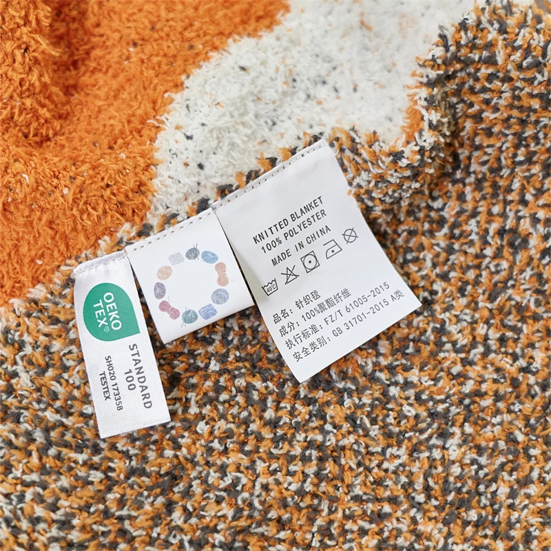 Wholesale Factory cheap supper lovely carton  flying dog supper soft warm breathable 100% polyester knitted throw blanket BLF