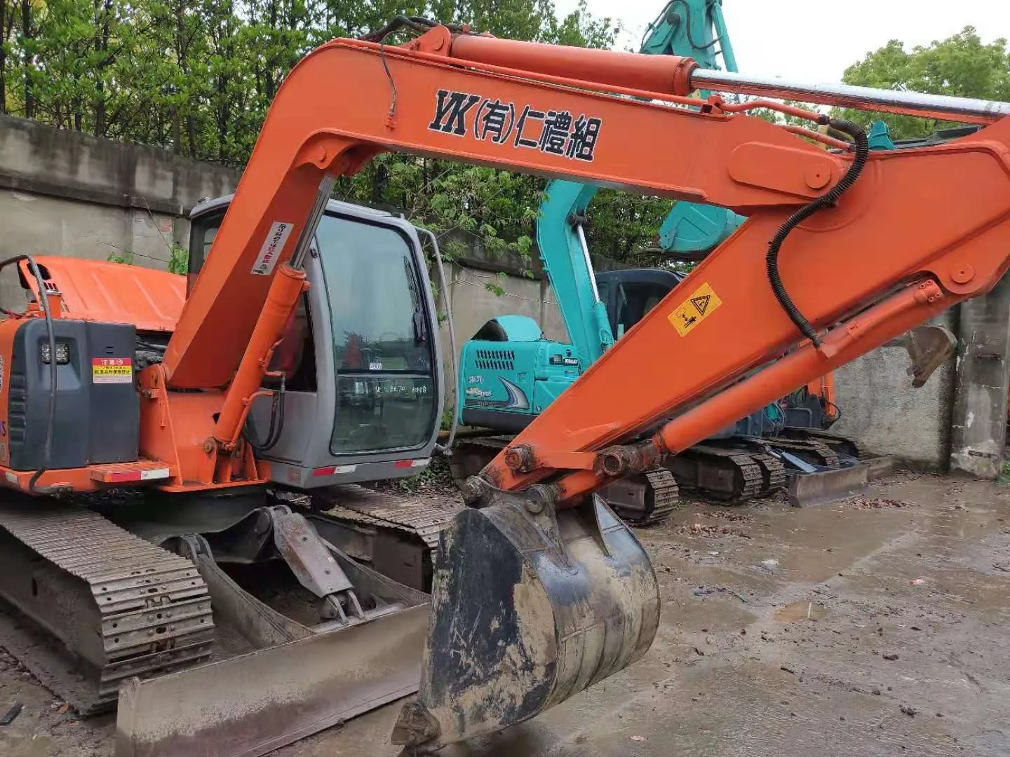 Горячая Распродажа б/у мини-экскаватор Hitachi ZX70 сделанный в Японии низкая стоимость обслуживания полностью гидравлическая
