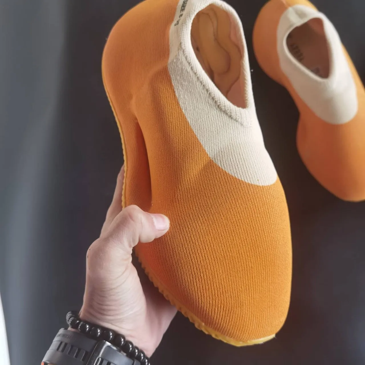 Fashion Yeezy Knit Runner Running Shoes Casual Sport Shoes Sulfur Sneakers Running Shoes sneaker manufacturer men slippers slide