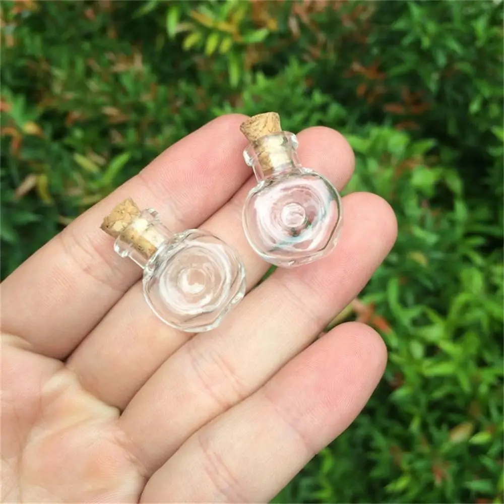 Mini Glass Bottles Pendants Small Wishing Bottles With Cork Arts Jars For Necklace Pendants Gifts Vial XO Flask Wholesale