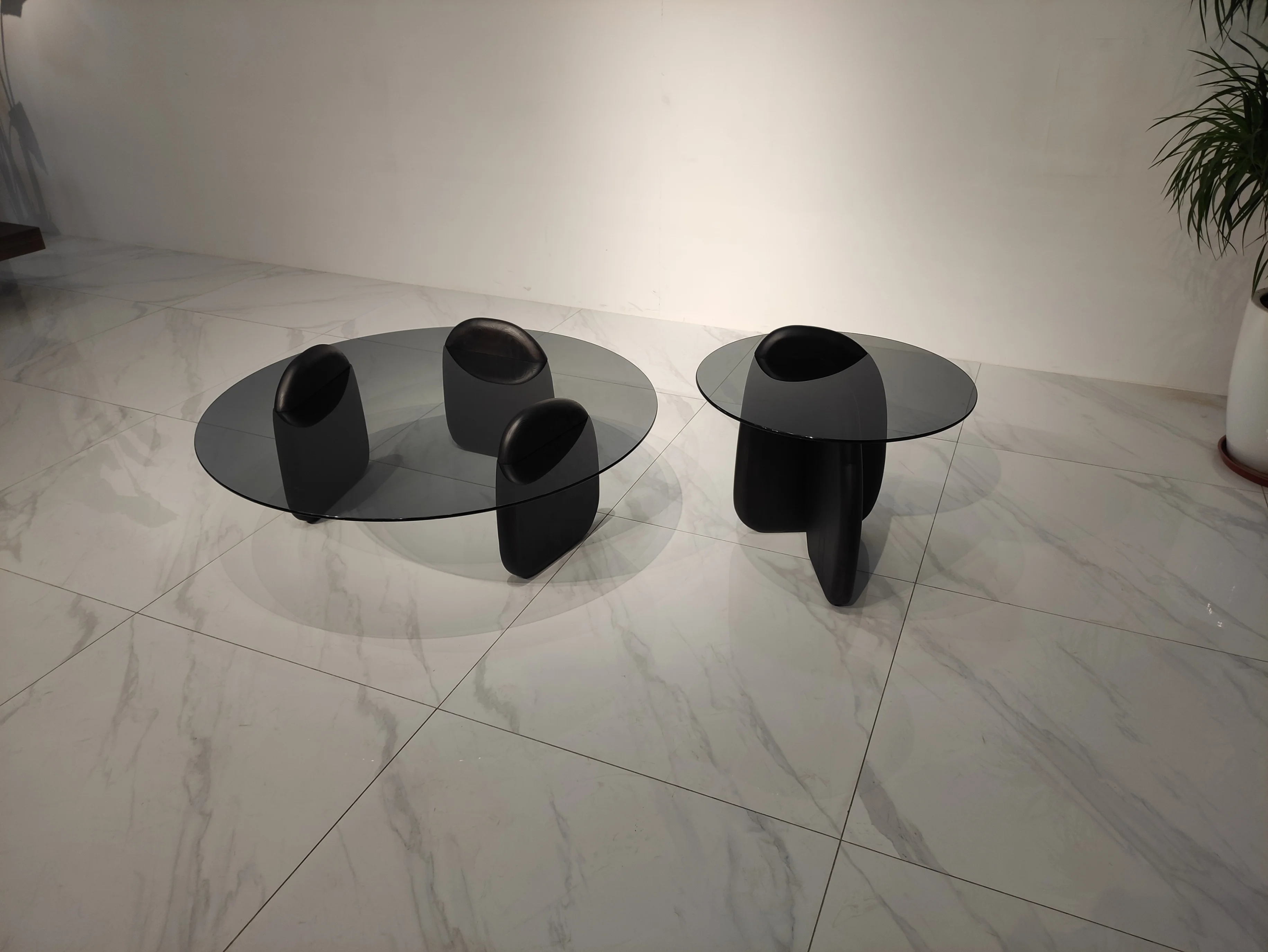 Nordic European Modern Office Hotel Living Room Funiture Solid Wood Legs Side Table Tempered Glass Round Center Coffee Tables