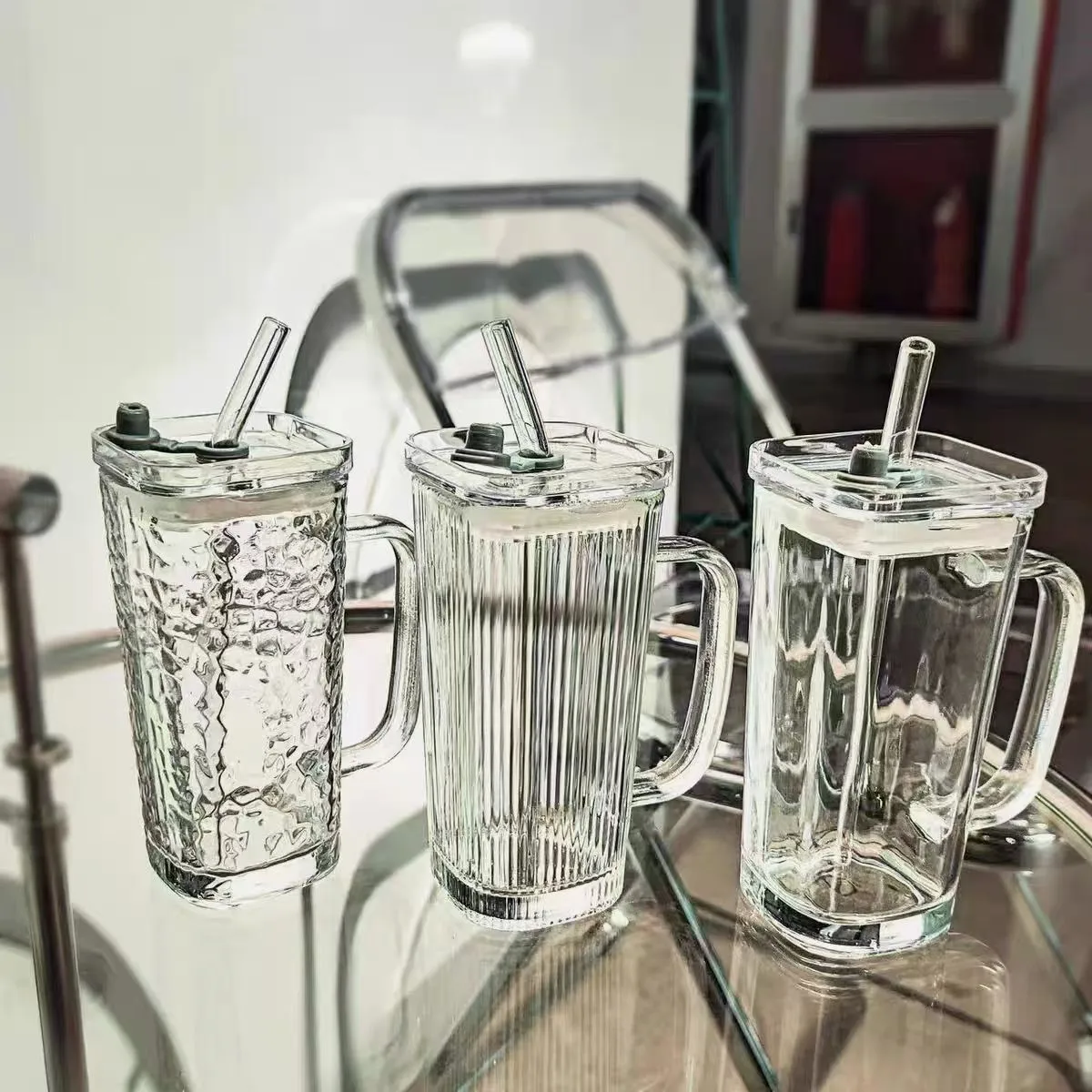 8oz 250ml Fancy INS Style Beverage Drinking Milk Juice Soda Glass Mug Jar with Handle with Lid with Straw