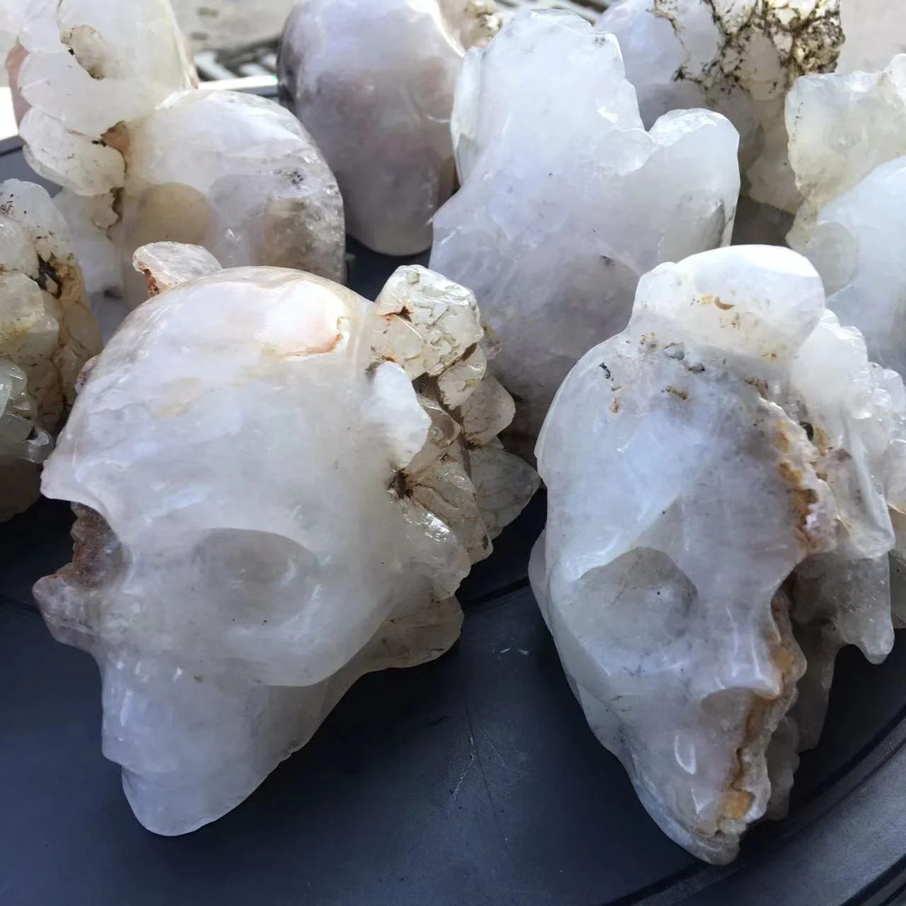 Wholesale natural quartz hand carved decorative gifts crystal skulls spiritual alibabas stone