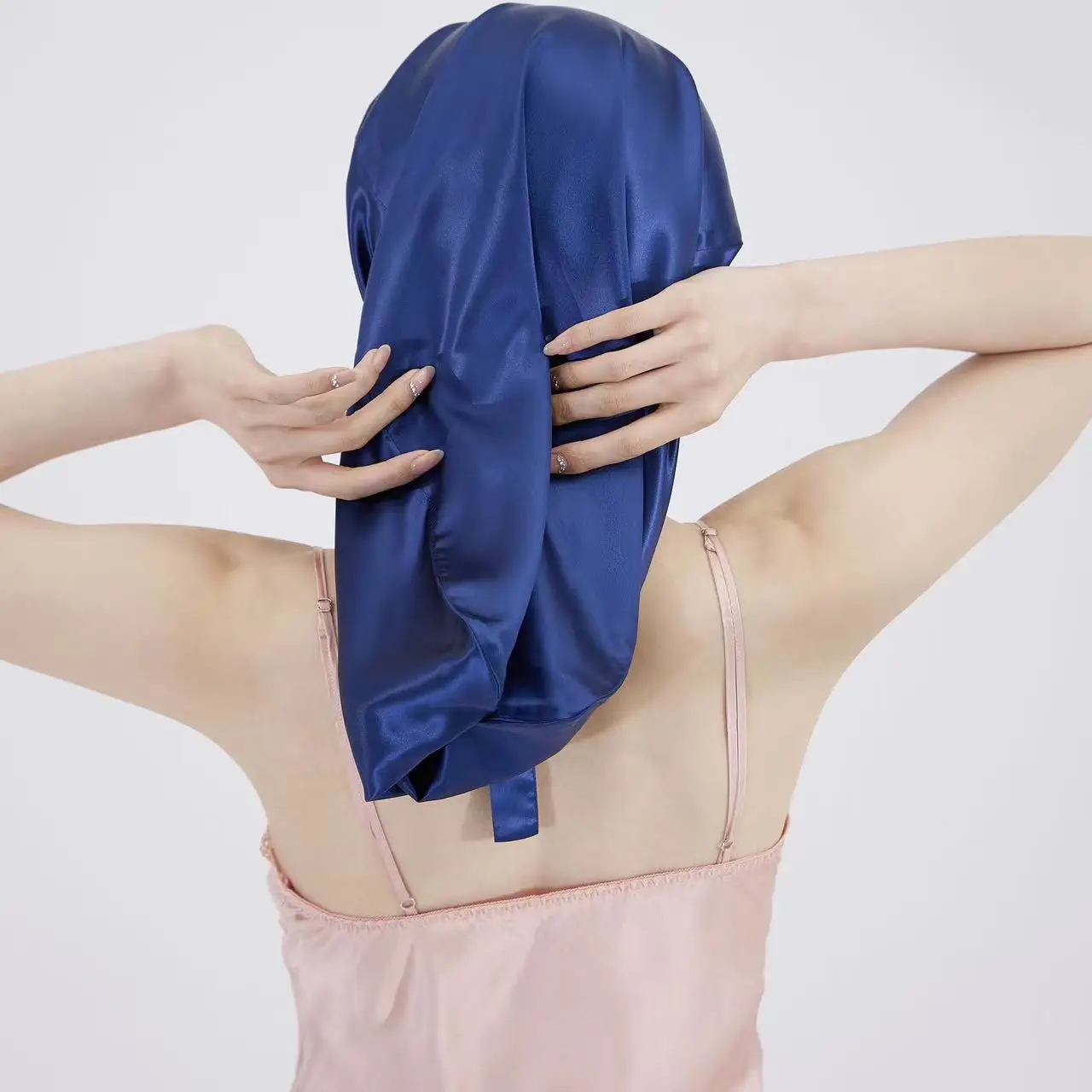 New Arrivals Wholesale Fashionable  Women 100% 6A Mulberry Sleep Silk Bonnet for long hair Super Soft 22 momme 100% Mulberry