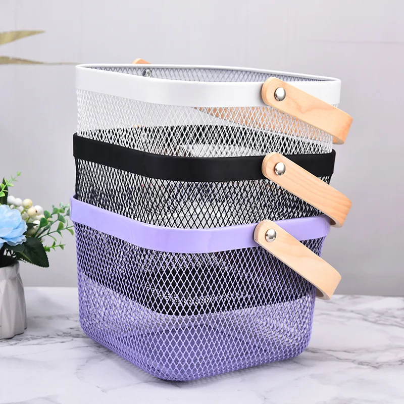 Iron handheld basket with wooden handle household hollow storage basket for fruit and vegetable draining basket for kitchen