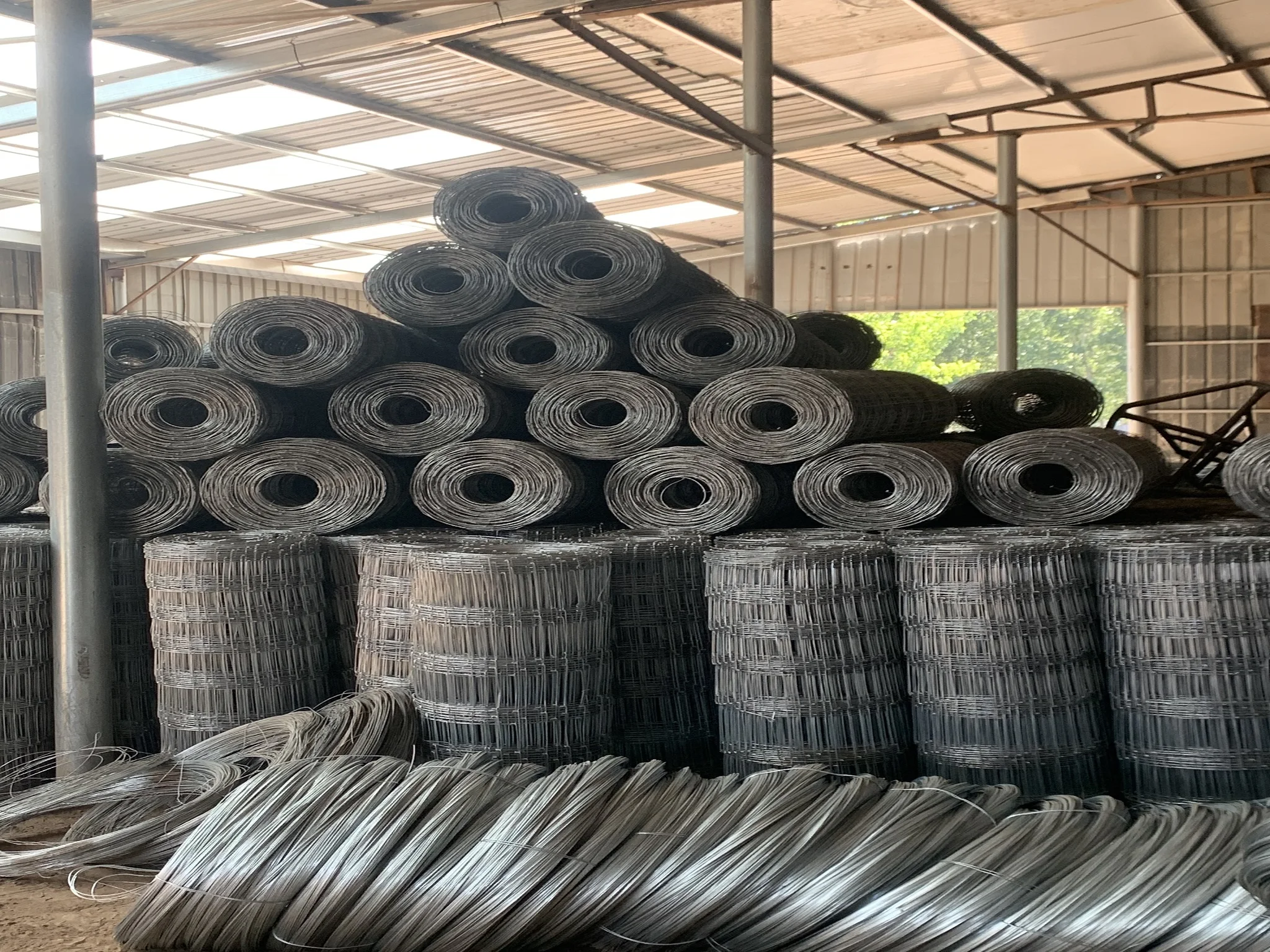 Farming wire mesh fence/Cheap fences hot dipped galvanized cattle fence for Sale