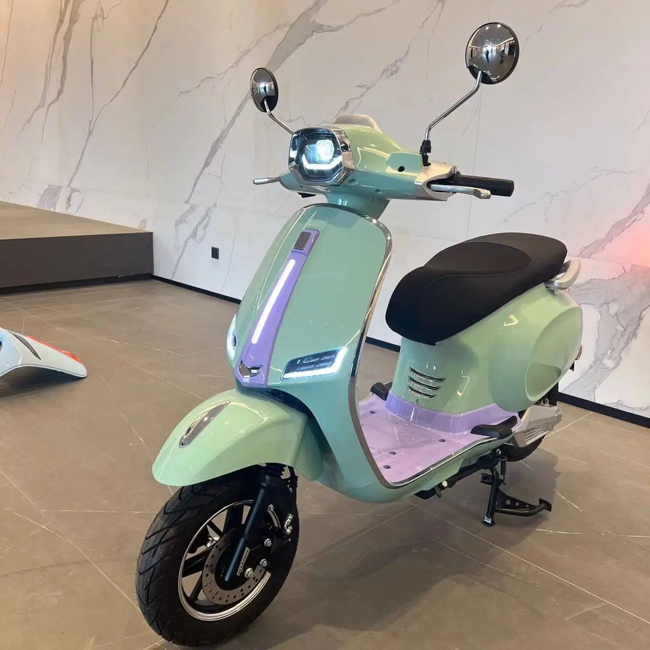 New Arrival Popular Sport Small Adult Electric Scooter Motorcycle 72v 2000w Two Wheel Electric Motorcycle Racing For Sale