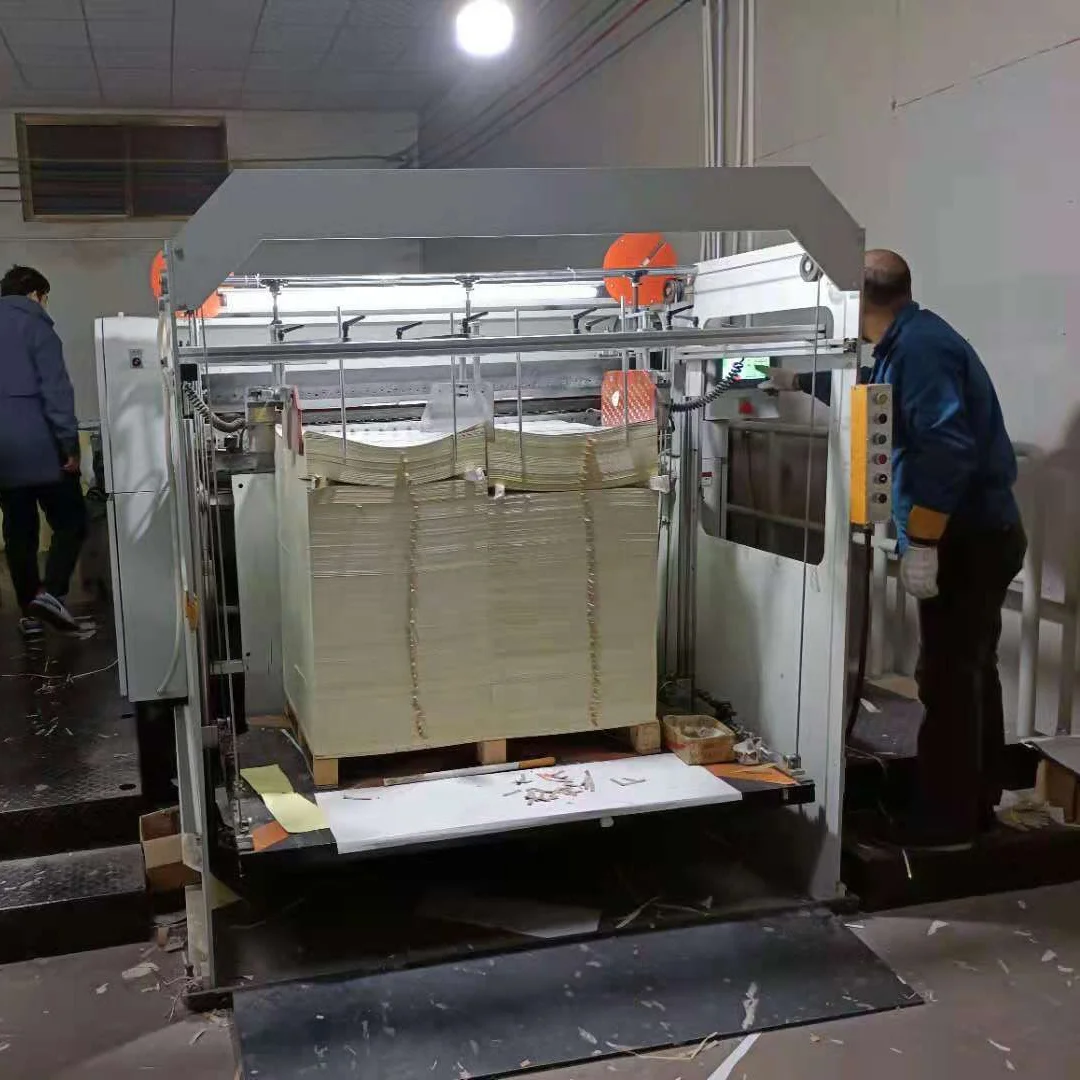 Полуглянцевые бумажные этикетки рулонные наклейки Jumbo для доставки