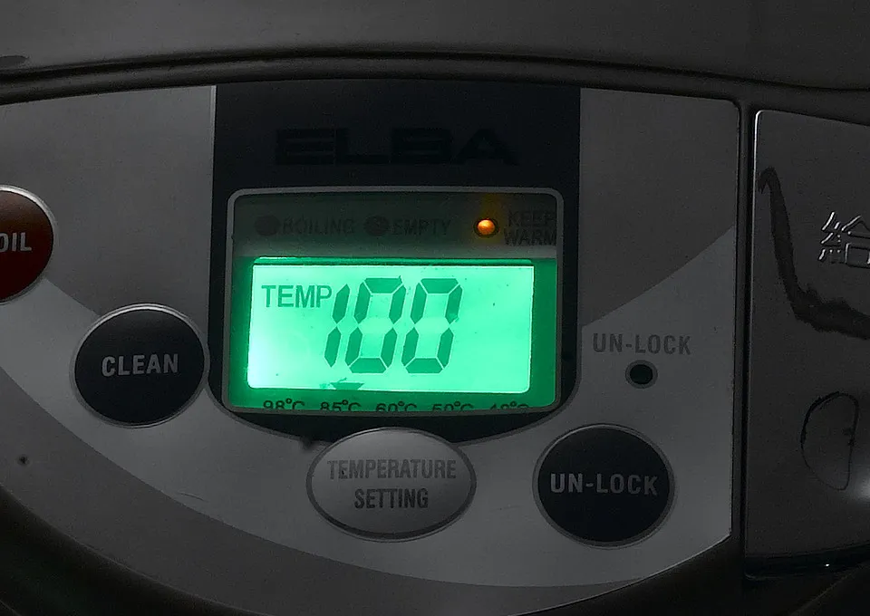 With Five LCD Temperature Setting Electric Thermo Pot