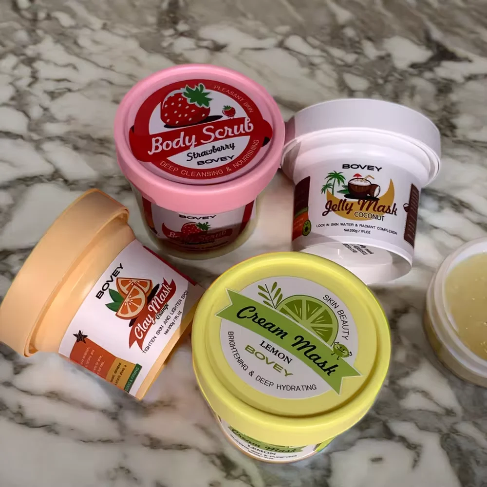 Маска для лица с оранжевой глиной