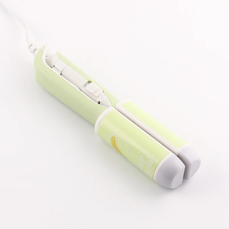 Hot Sale 2-in-1 Ceramic Hair Curler & Straightener Mini Portable Flat Iron Girls Travel-friendly PTC Heater Battery Power Source
