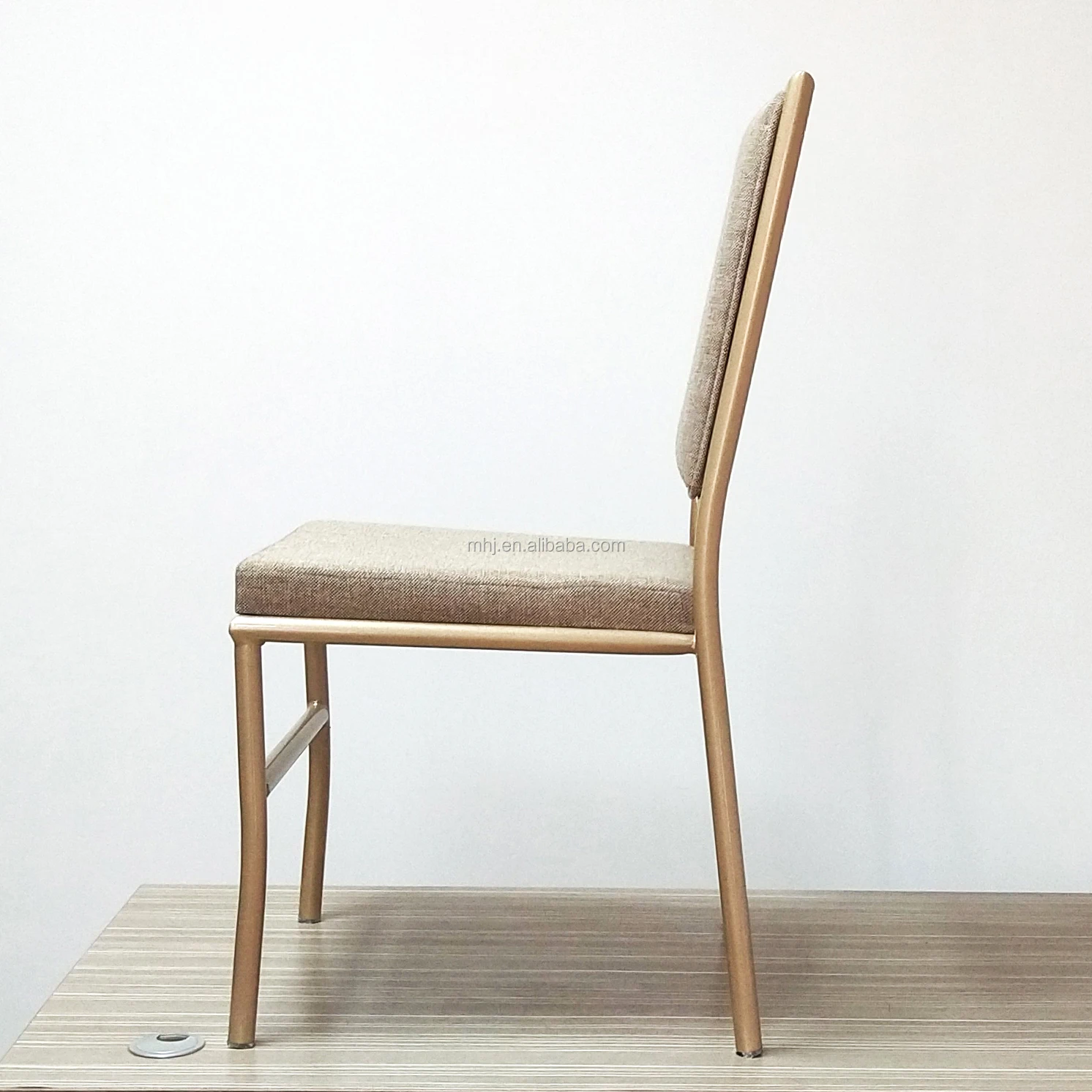 Алюминиевая Штабелируемая Золотая мебель для отеля, банкетный стул для свадебного торжества