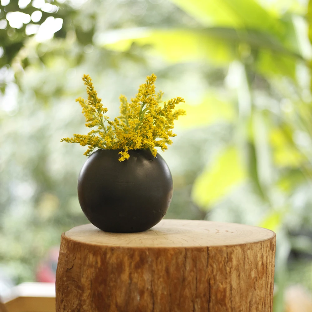 Design New Best Selling Wholesale Garden Concrete Vase Cement Plants Pots  Concrete Goods Concrete Pot