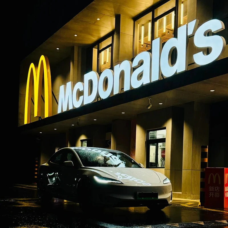 Customized 3D luminous characters for factory LED lights