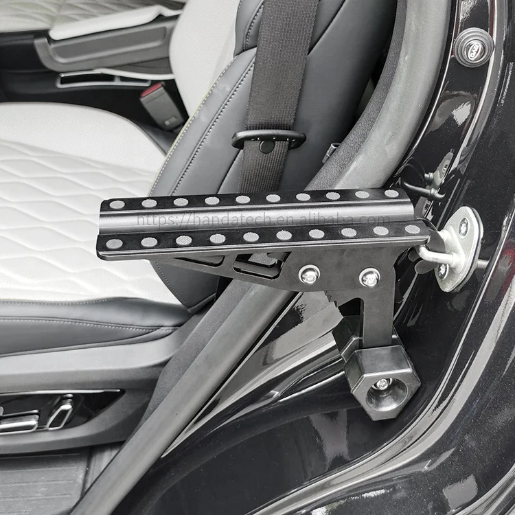 Car Accessories Red Foldable Car Door Step Pedal Rooftop Luggage Ladder Hooked Foot Pegs Vehicle Door Step