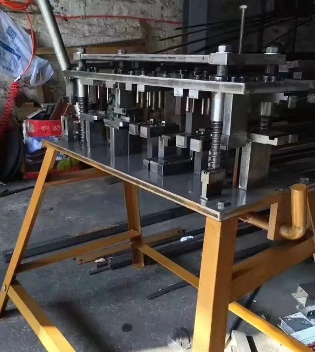 Best Selling For Aluminum Hole Making Manual Punching Window And Door Machine