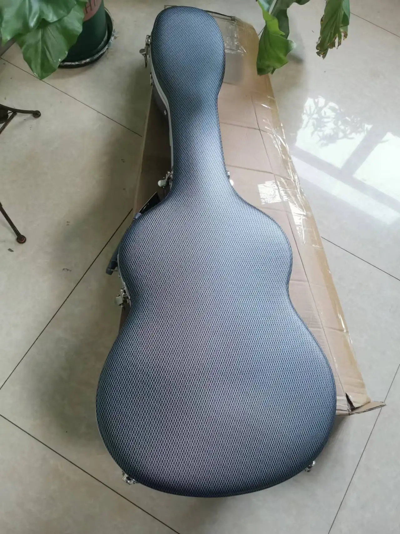 GC-319 High quality Guitar Case with velvet