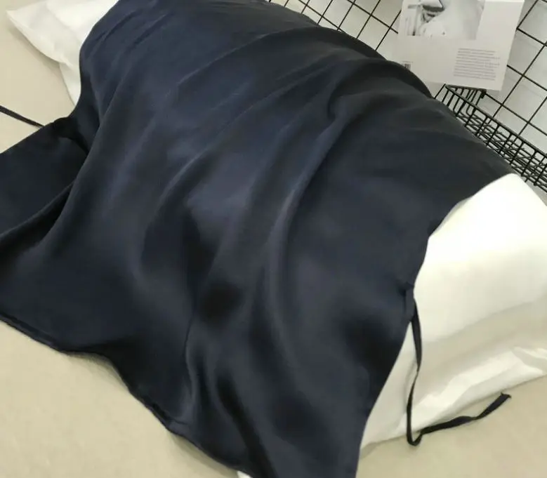 Custom Logo 100% Mulberry Slip Silk Pillowcase 22 Momme 6A Natural Solid Pattern with Gift Box for Home Hotel Hospital Use