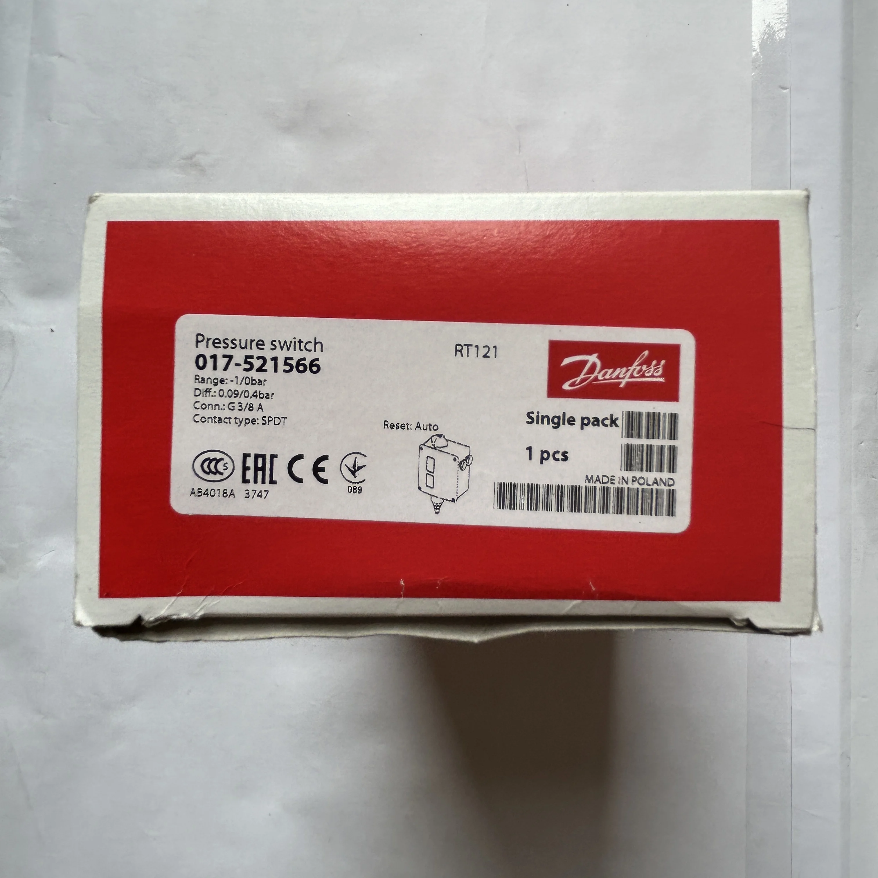 Danfoss new and original PLC relay or switch module 017-521566 RT121
