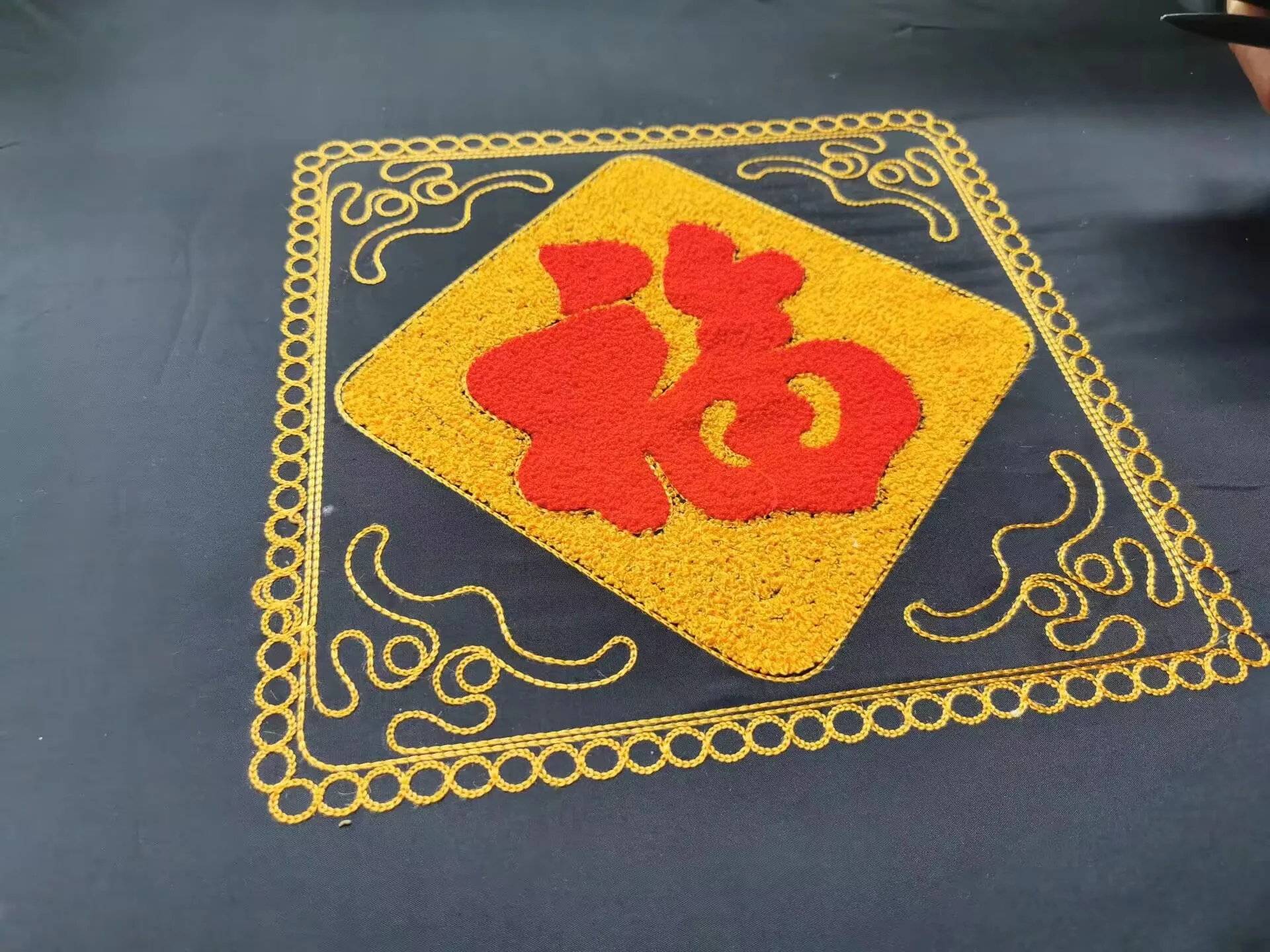 Многофункциональная 600*1200 мм 1201 плоская + синелловая вышивальная машина лазерная резка с легкой кодировкой и лазерной резкой