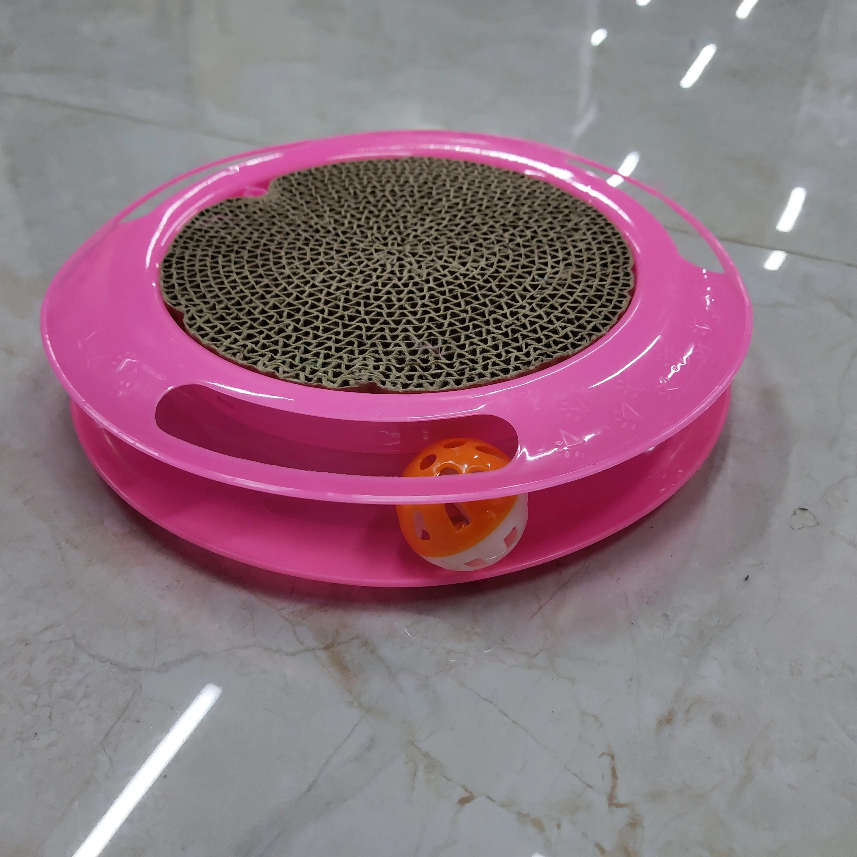 Interactive Plastic Turntable Cat Scratcher Cat Toy