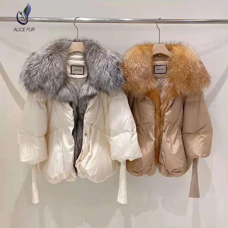 Женский Зимний пуховик с меховыми воротниками