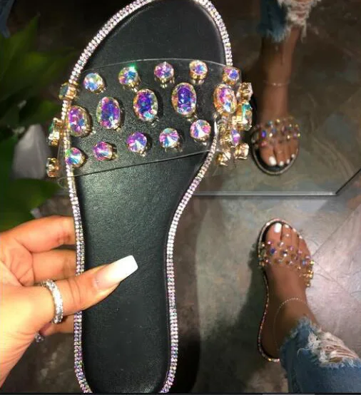 Красивые шлепанцы со стразами для женщин, новинка 2020, Симпатичные сандалии, сланцы, женская обувь на платформе, сандалии, обувь на плоской подошве