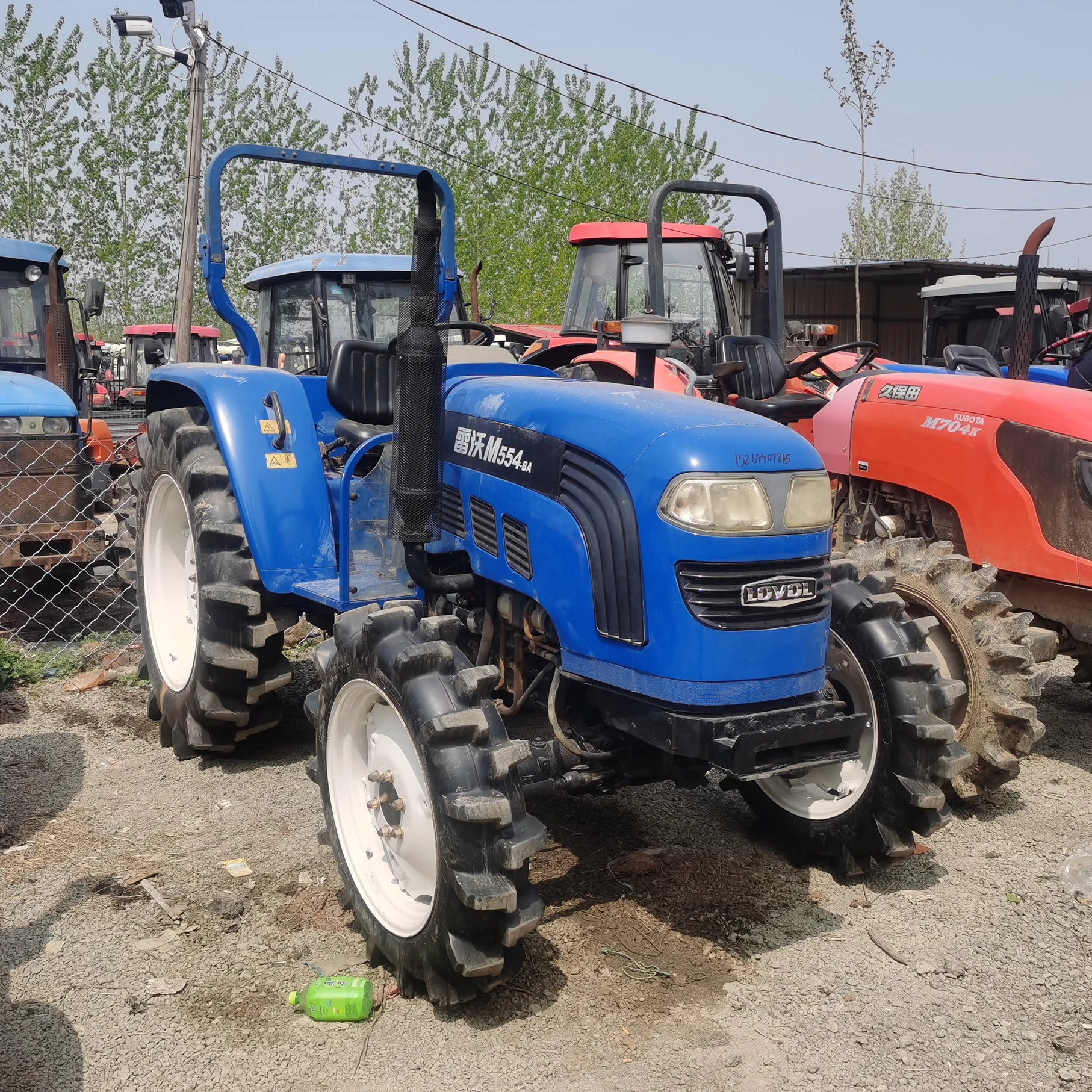 Сельскохозяйственная техника 50HP 60HP 70HP недорогие сельскохозяйственные тракторы на продажу по заводской
