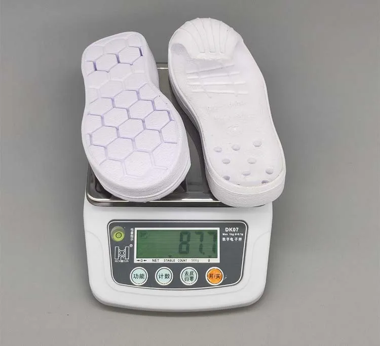 Wholesale Baotou Baby Shoes with Soft Shell Sports Sole Learning Shoes for Children Made from TPR Material