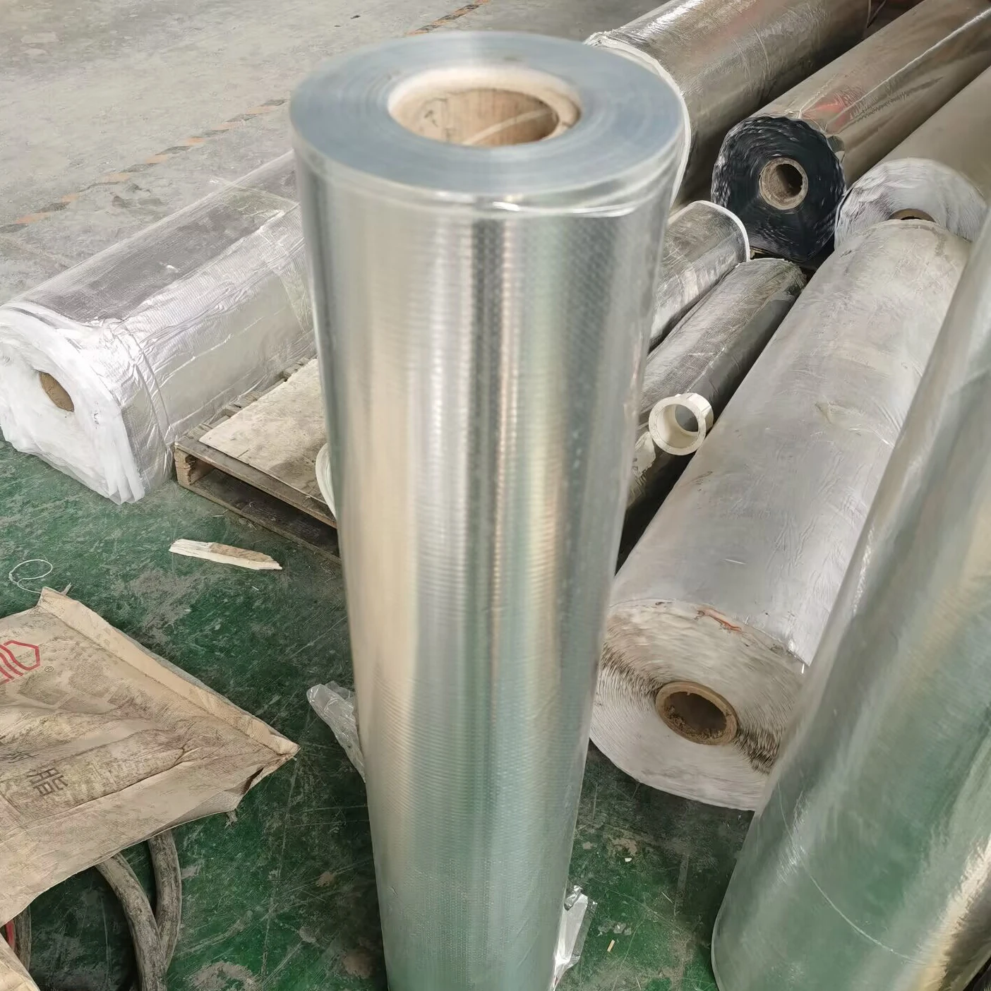 Hot selling  1.2mm & 1.5mm Butyl self-adhesive waterproofing membrane with high strength aging resistance high viscosity