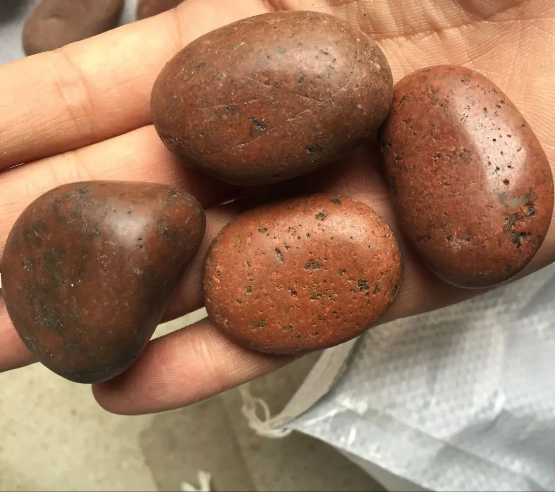 natural red color river pebble stone landscaping decoration stone