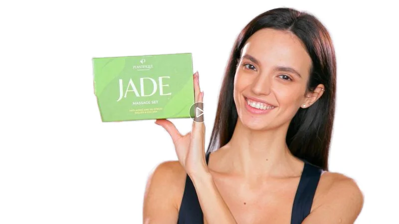 High Quality Private Label Ice Jade Roller Facial Massager Tool Gua Sha Set for Skin Care