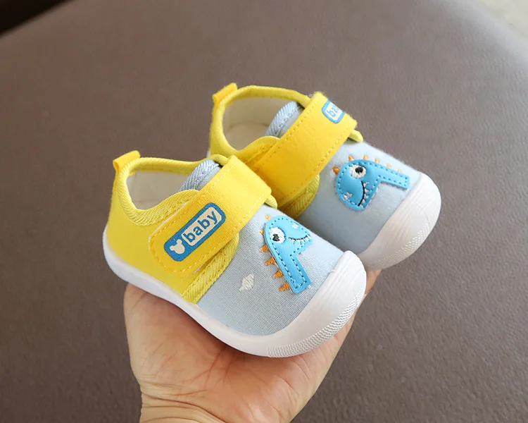 
New arrival cute animal design with sounds baby canvas shoes baby shoes unisex 