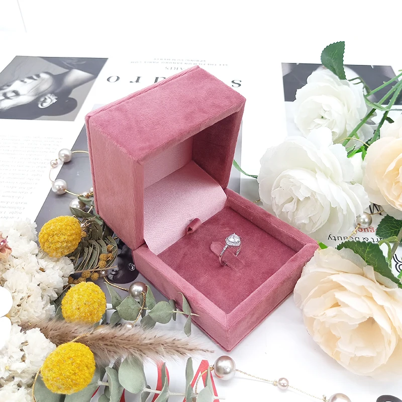 Fashion Pop Dirty Pink Jewelry Engagement Boxes Velvet Small Ring Box Custom Logo