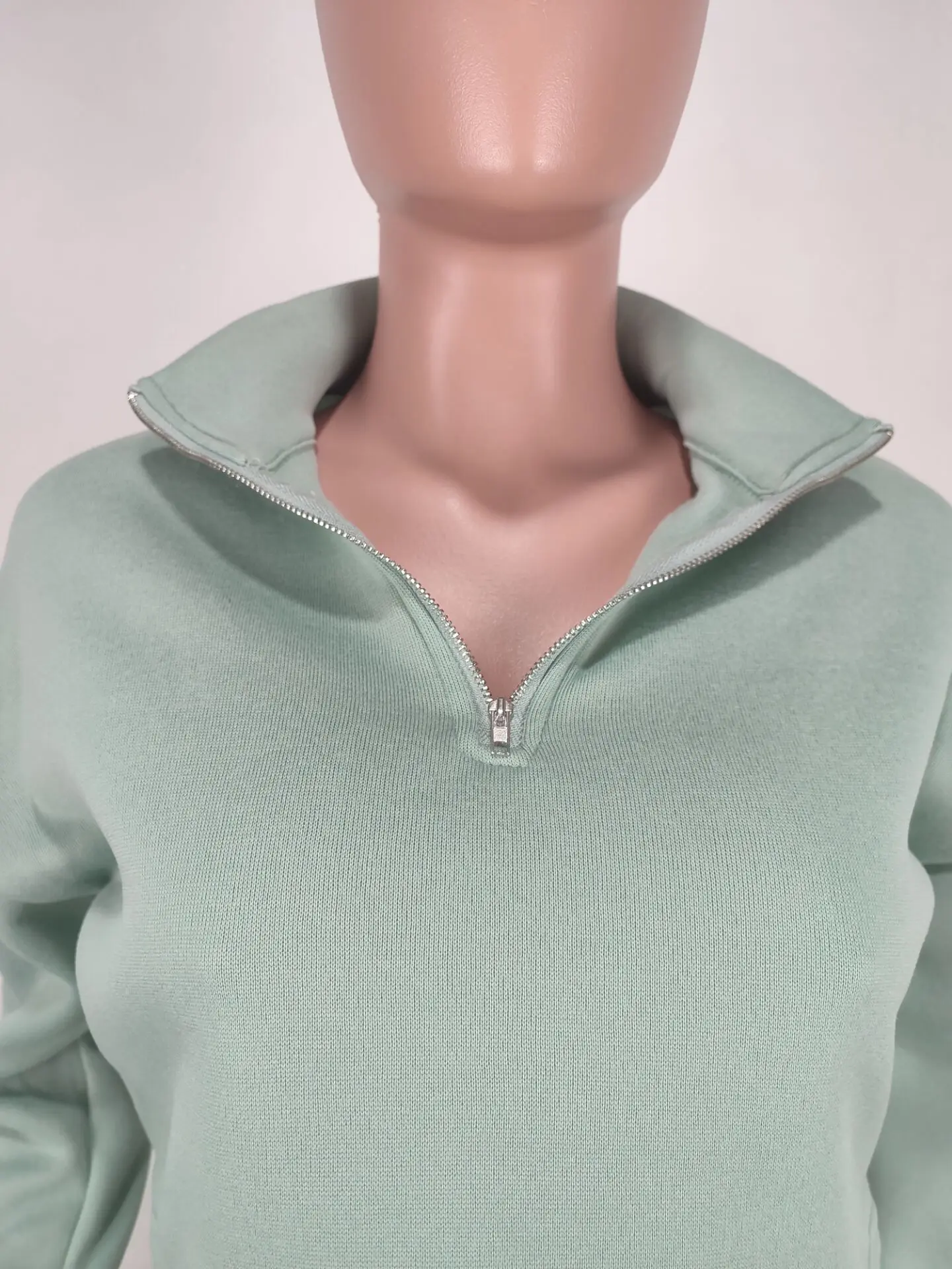 Fall winter wholesale bulk crop tops sweat suits tech fleece tracksuits for women