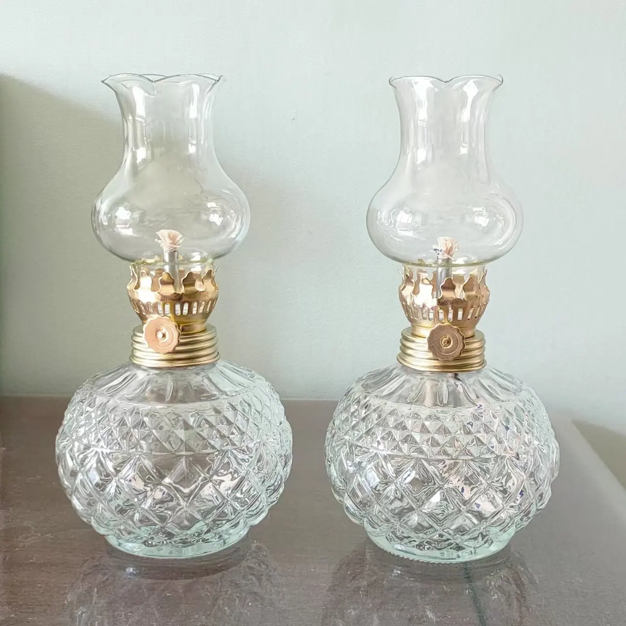 beautiful globe white Glass and Metal burner  Kerosene Oil Lamp for Home