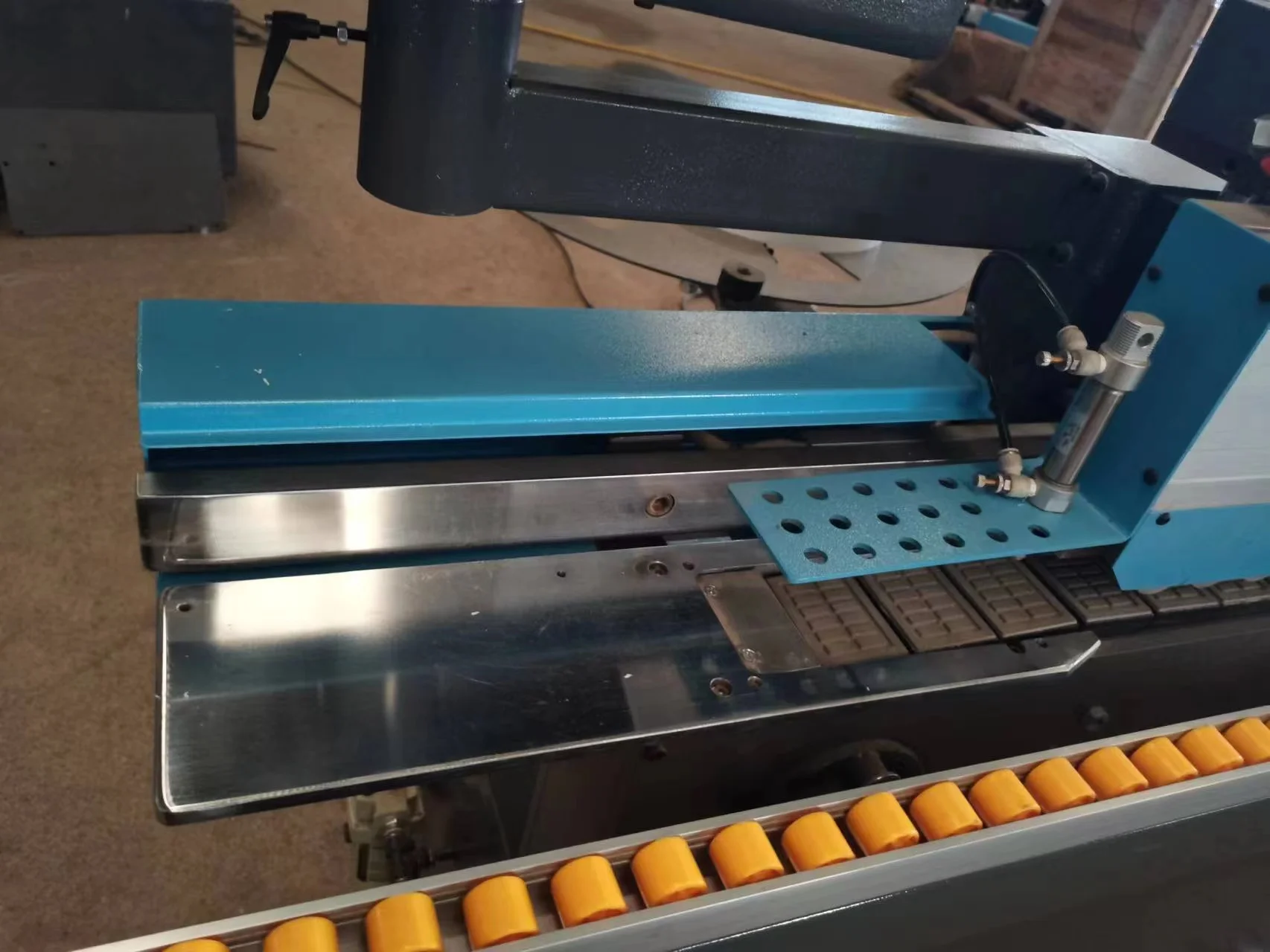 Full 9 Functions Furniture Automatic Pre Milling Slotting Edge Banding Machine