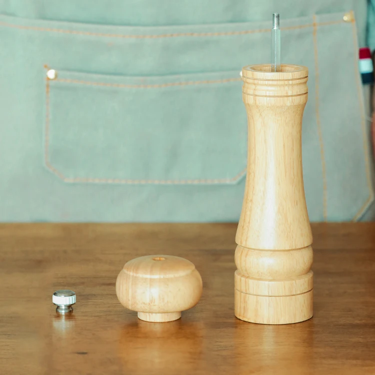 2024 professional good grip Adjustable ceramic mechanism manual Wooden Salt and Pepper Shaker seasoning Spice Grinder mill
