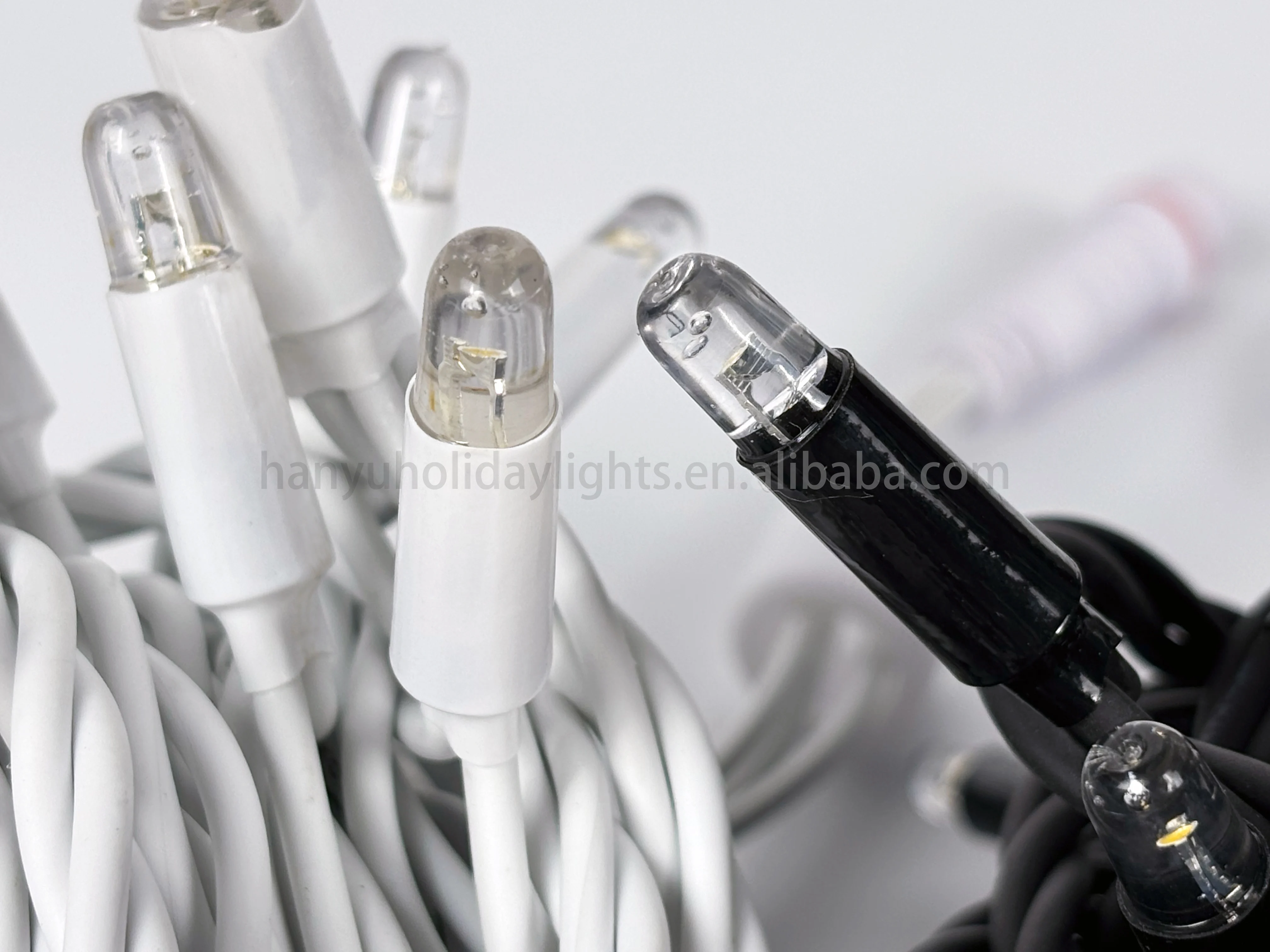 Waterproof IP67 Outdoor Use Rubber Cable 10m LED String Lights with Flash Christmas Light Chain Party Wedding Holiday