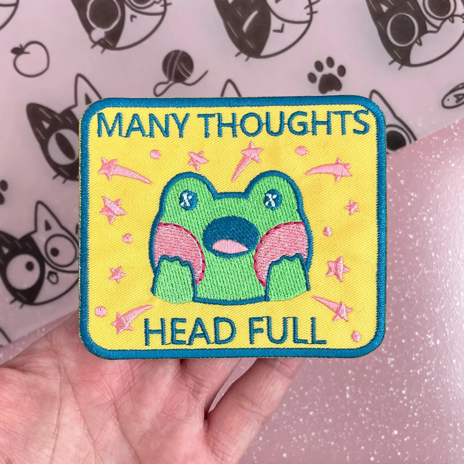 Many thoughts head full little animal personalized embroidery patches custom cheerful frogs iron on embroidered patch frog