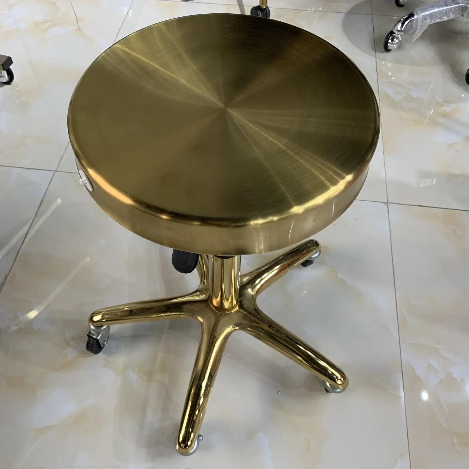 wholesale factory price salon hairdresser stool barber lifting rolling chair