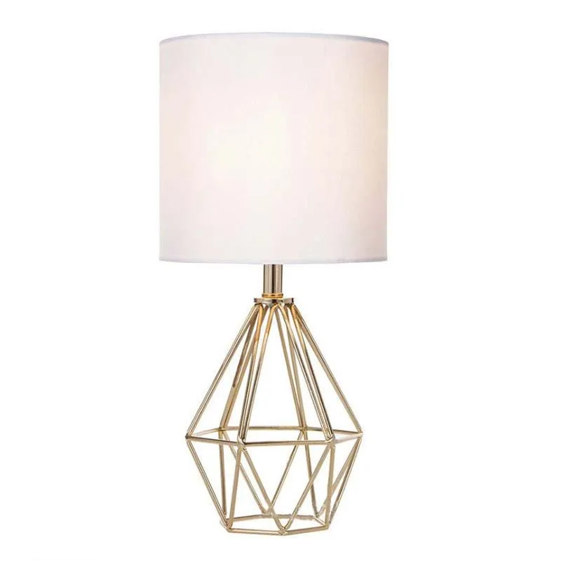 Маленькая металлическая настольная лампа с золотым покрытием