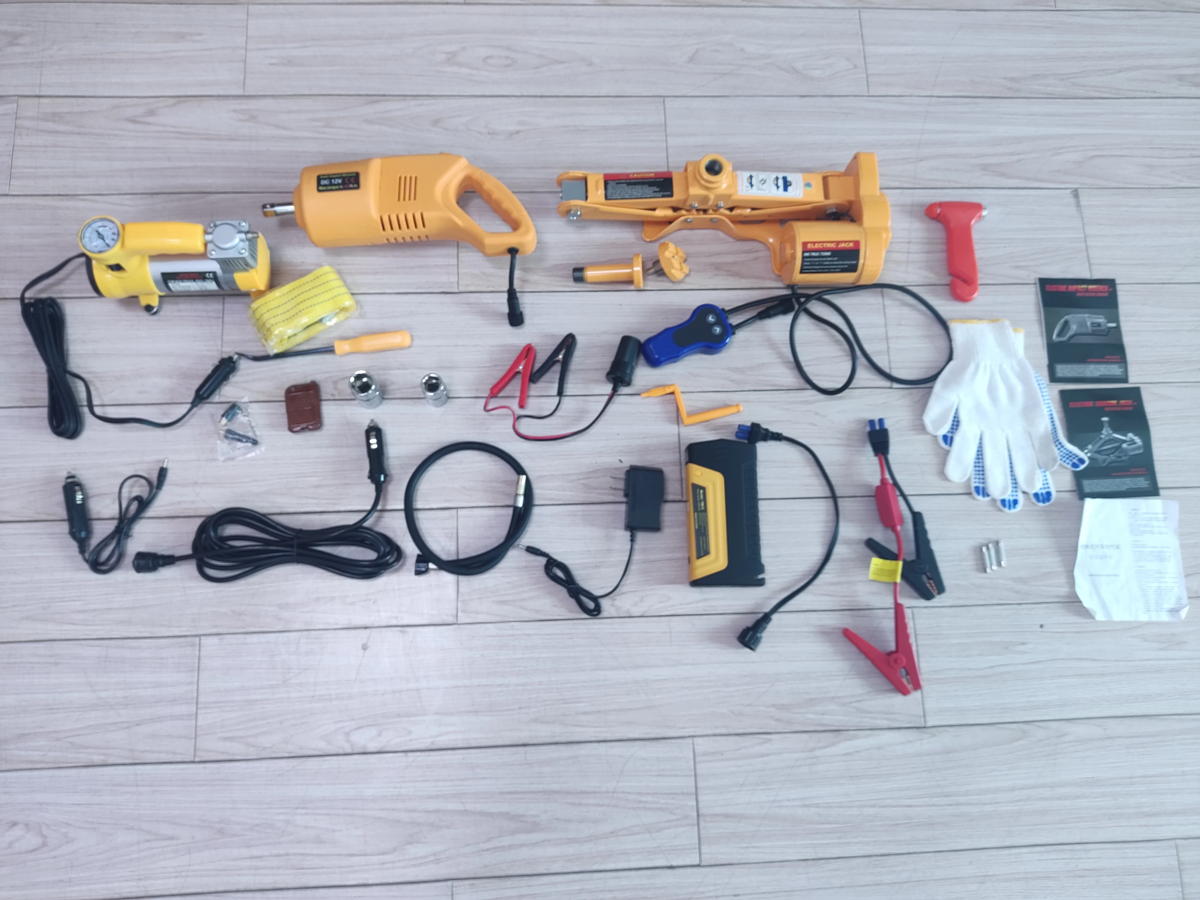 HF3ST factory 6 in 1 electric car jack DC12V 3T jack compressor wrench power bank emergency tool kit motor lifting car jack