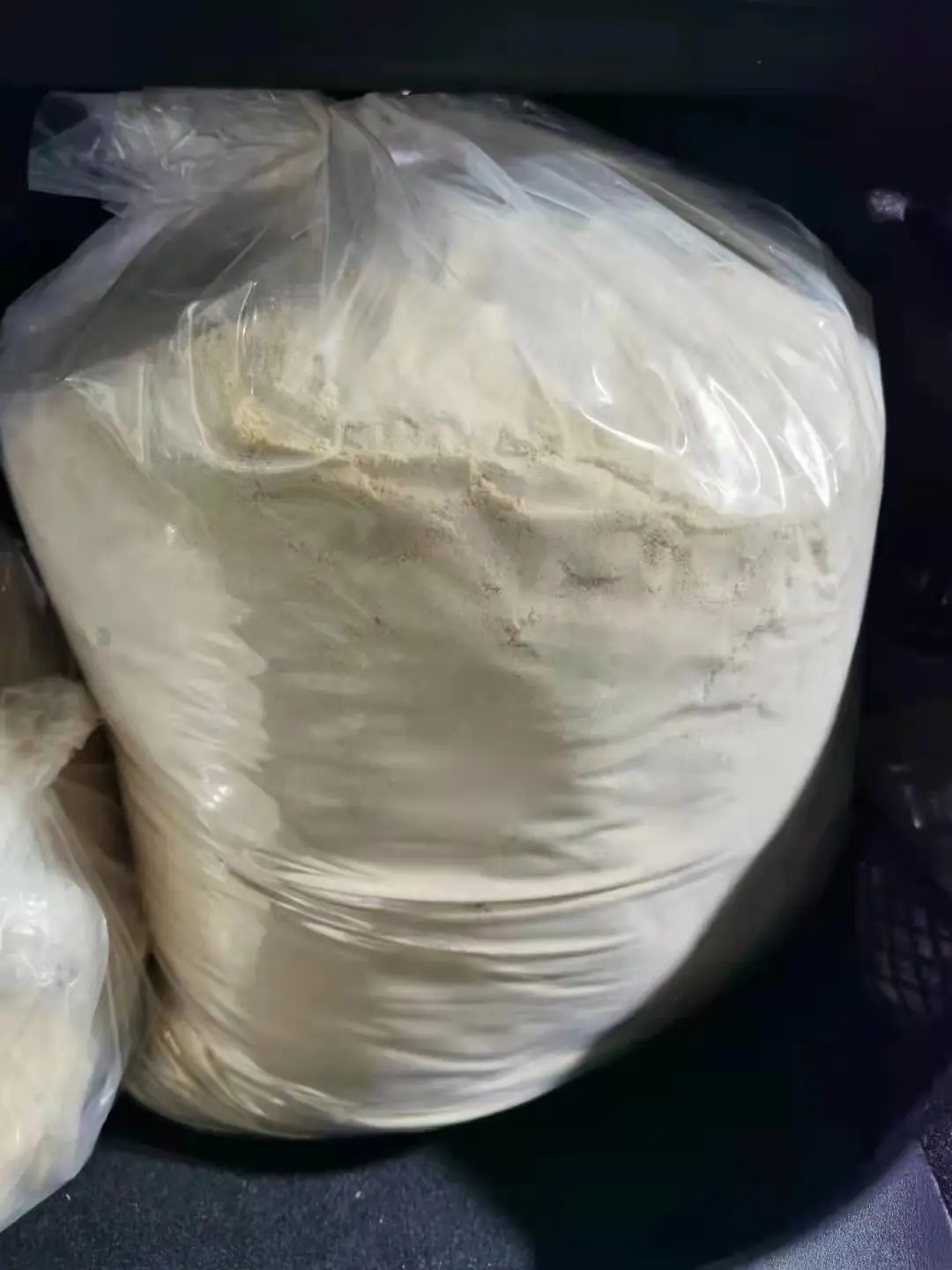 Сырье этилглицидат CAS 28578-16-7 с хорошим качеством и доставкой от двери до двери