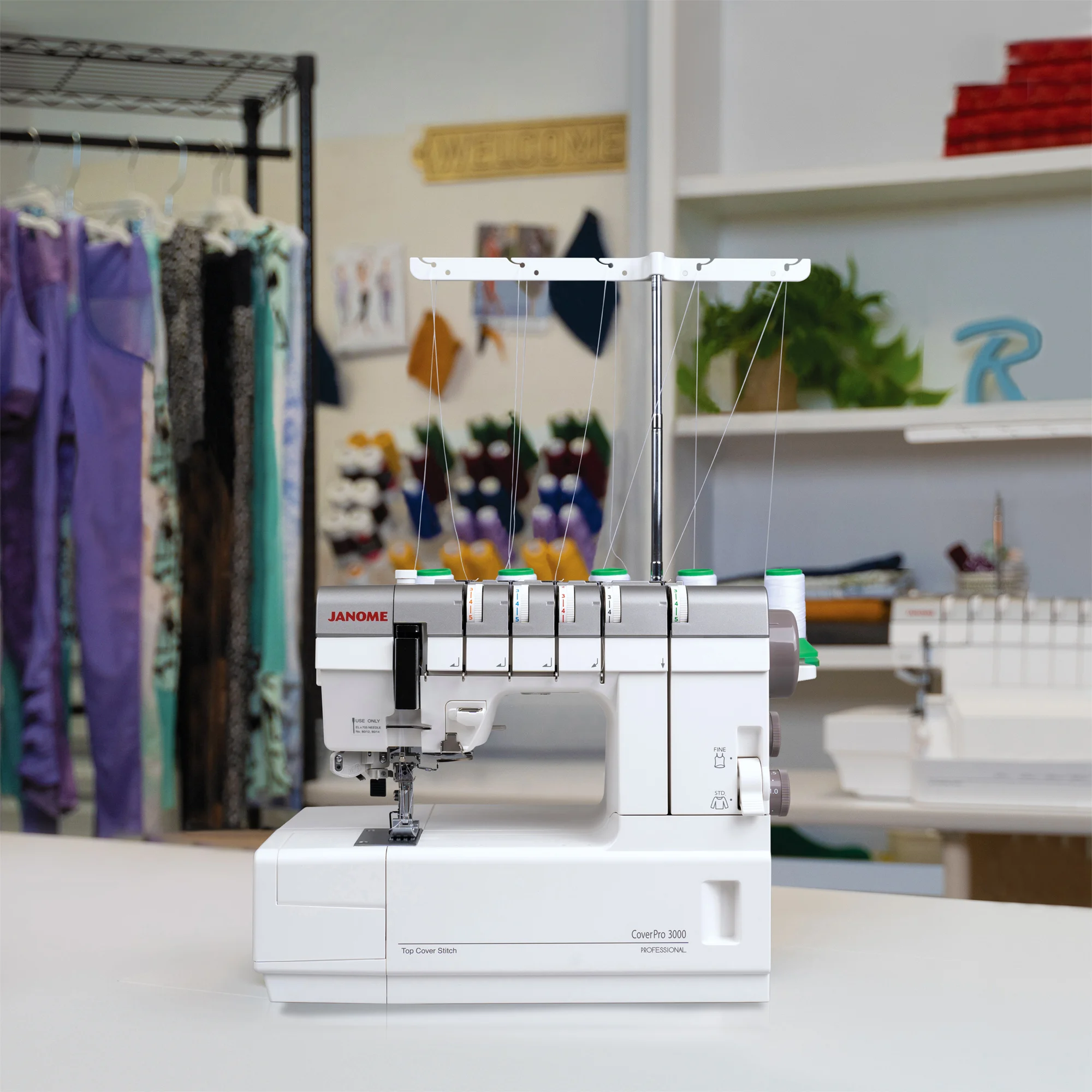 Janome CoverPro 3000 профессиональная машина для стежков