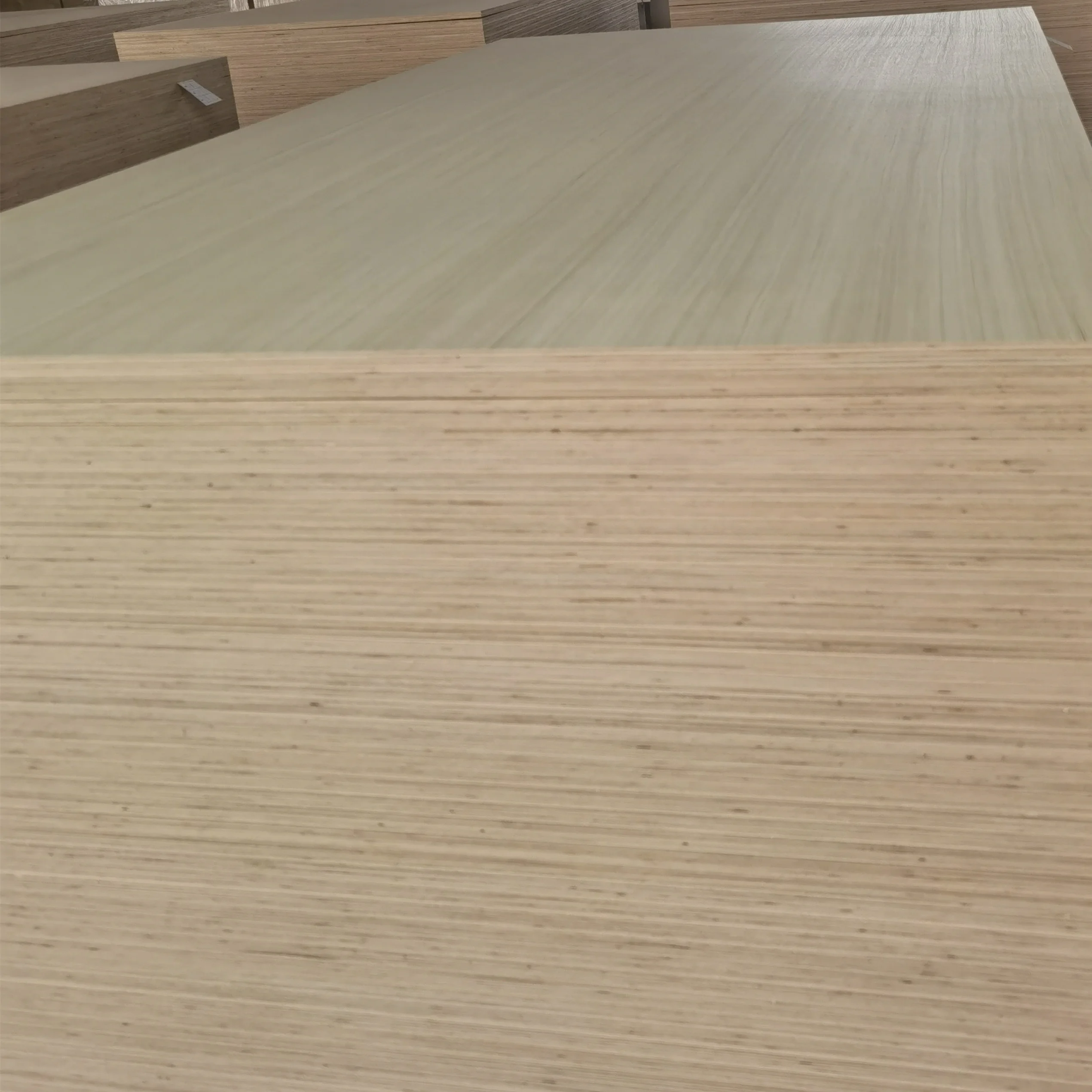 China Wholesale Factory cheap price Commercial Plywood  Furniture Plywood  Melamine face plywood