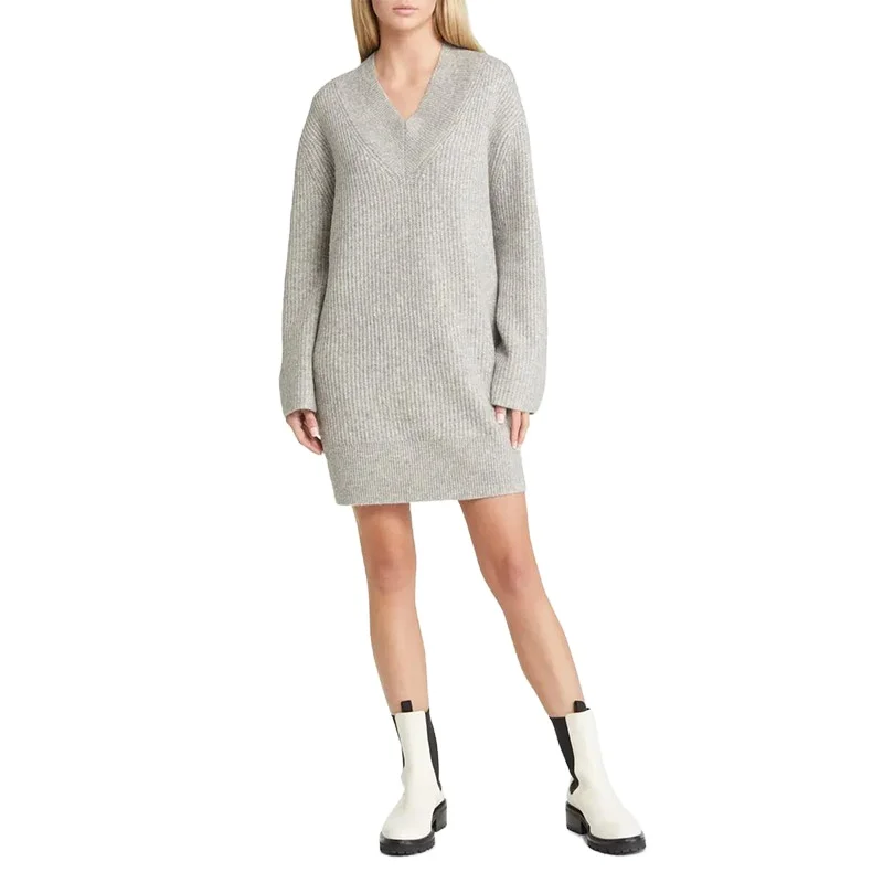 Coarse needle V-neck long sleeve sweater knitted dress
